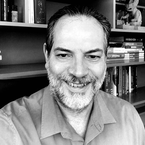 Roberto González González, doctor en medicina y experto en acupuntura y MTC.